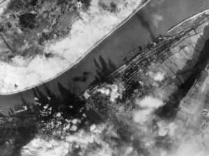 Usaaf Prints: Bombs on Bergen. Striking at German supply lines just behind the battle lines
