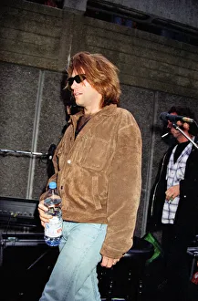 00427 Prints: Bon Jovi brought the walkways of Londons South Bank to a standstill when they played