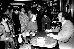 Boxer Henry Cooper visited British Home Stores in Newcastle on 22nd October 1980 to sign