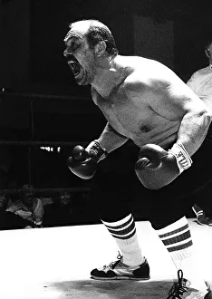 Boxer Lenny Lean Mean'McLean in the boxing ring prepares for battle