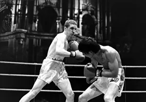Boxer Terry Marsh retains his world title in his last fight against Akio Kameda of Japan