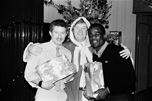 00110 Prints: Boxers Terry Marsh and Errole Christie with promoter Frank Warren