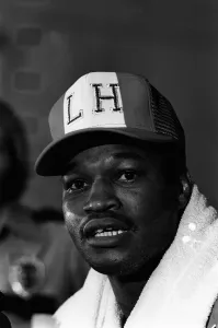 00128 Prints: Boxing - Larry Holmes v Muhammad Ali ( Cassius Clay ) - 1980