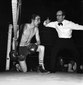 Boxing Sollas v. Revie: Vernon Sollas won last nights European Boxing Championship when