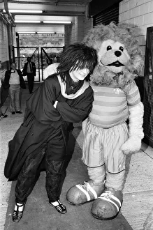 01324 Prints: Boy George at Chelsea FCs ground to film a video for Culture Clubs
