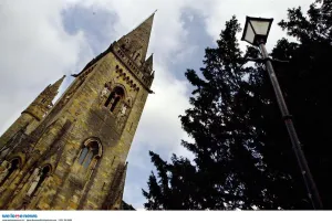 00578 Prints: BPM MEDIA Llandaff Cathedral THE only professional cathedral choir in Wales