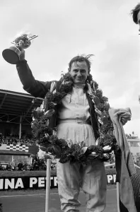00755 Prints: The Brands Hatch Race of Champions motor race for Formula one cars won by Bruce McLaren