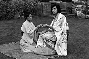 Britains globe trotting superstar Engelbert Humperdinck is off again - this time for