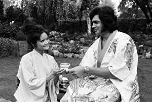01369 Prints: Britains globe trotting superstar Engelbert Humperdinck is off again - this time for