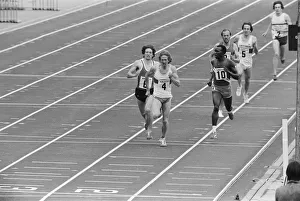 00349 Prints: Britains Nick Rose (4) seen here winning the mile from Sean Cahill at the Amoco