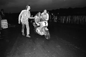 Britiains World Motorcycle racing Champion Barry Sheene at brands hatch competing in