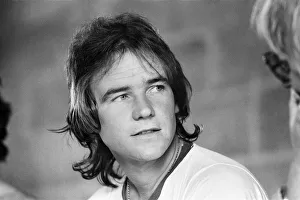 00964 Prints: Britiains World Motorcycle racing Champion Barry Sheene pictured at Silverstone