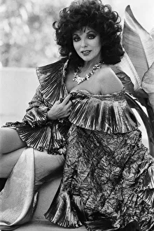01086 Prints: British actress Joan Collins pictured in Los Angeles, California