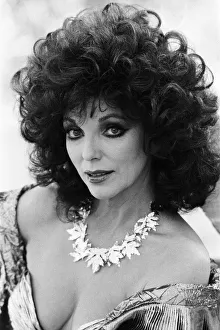 01086 Prints: British actress Joan Collins pictured in Los Angeles, California