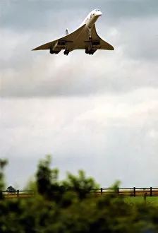 00347 Prints: British Airways Concorde aircraft / airliner G-BOAB visits Newcastle Airport