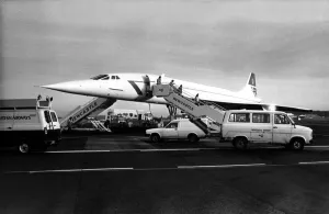 00347 Prints: British Airways Concorde airliner / aircraft visits Newcastle Airport