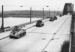 01461 Prints: British armour captures a bridge across the Waal river in the Netherlands