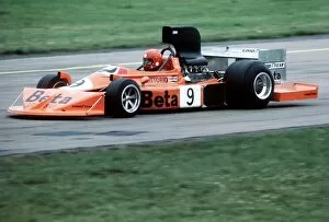 Images Dated 19th July 1975: British Grand Prix Silverstone July 1975 Motor racing 70s John Player