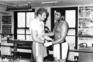 British heavyweight boxer Joe Bugner with American former heavyweight champion of