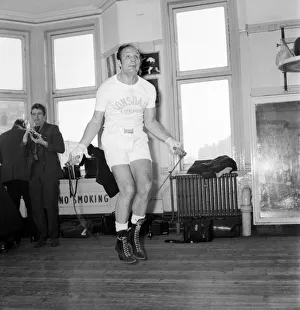 Former British Heavywight Boxing Champion Henry Cooper today had his first gym work-out