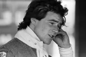 00964 Prints: British Motorcycle road racer Barry Sheene at the Silverstone race track where he was