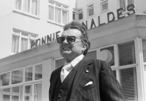 00339 Prints: British musician Ronnie Ronalde pictured outside his hotel in St Martin, Guernsey