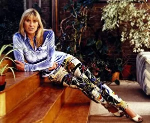 Images Dated 1st August 1998: Former British Olympic swimmer Sharron Davies poses wearing patterned trousers