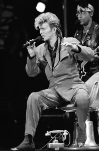00542 Prints: British pop singer David Bowie pictured performing in concert at Wembley