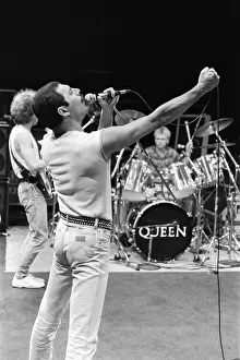 00849 Prints: British Rock group Queen rehearsing at the Shaw Theatre in Euston ahead of the Live Aid