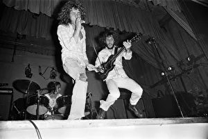 00779 Prints: British rock group The Who performing on stage during a concert at the University of