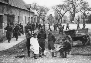 01473 Prints: British soldiers billeted in a forward area of the D. E. F. during the Second World