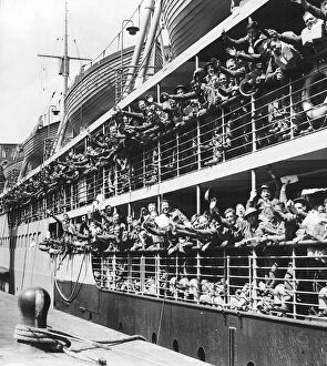 British soldiers waving as troop ship sets sail for France during WW2 1940
