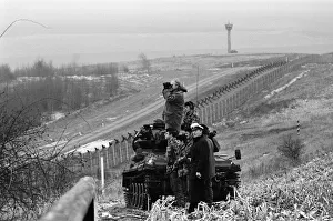 01069 Prints: British troops patrolling the Berlin Wall between East and West Germany