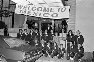 01502 Prints: The British Womens football team in Mexico City for the Womens World Cup