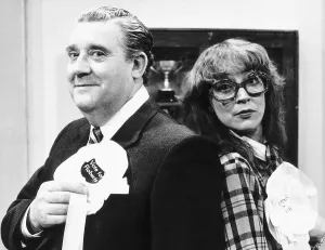 Cast Prints: Bryan Mosley actor and Anne Kirkbride May 1987 in a scene from the TV Programme