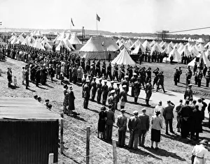 00364 Prints: Burley Territorials Big Parade: Marching past to the pipes