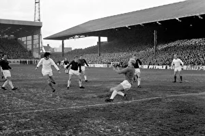 Burnley v. Manchester United. Nobby Stiles of MC United seen in action during his first