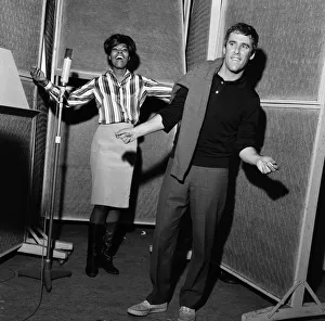 00689 Prints: Burt Bacharach and Dionne Warwick recording a song at the Pye studios in London