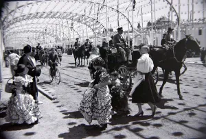 Core80 Prints: Busy stree scene in Seville city centre showing women and children crossing the roads