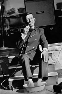 Cabaret artist and Britains top singing coach Bob Anthony is performing a non-stop