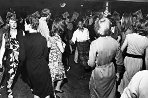 Images Dated 1st January 1985: Cagneys Club, Fraser Street, Liverpool, Circa 1985