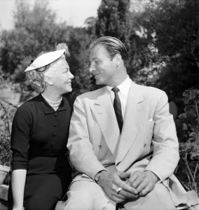 Cannes Film Festival 1953. Lana Turner and Lex Barker. D3118-058