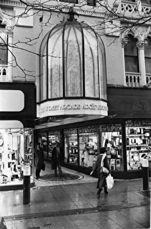 Cardiff - Arcades - Queen Street Arcade - 16th Nov 1986 - Western Mail