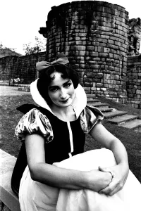 00481 Prints: Carol Leroy on a photoshoot on the Newcastle City Walls for the Pantomime Snow White