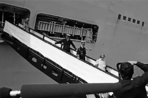 Homecoming Prints: The carrier HMS Invincible sailed home from the Falklands to a tumultuous welcome