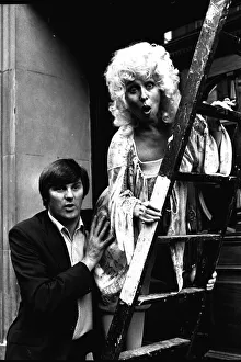 00473 Prints: Carry-on actress Barbara Windsor with local comedian Spike Rawlings outside the Threatre