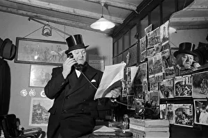 00519 Prints: Cart and Van Horse Auction, New Kent Road, London, circa December 1947