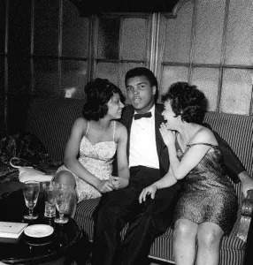 Cassius Clay - Muhammad Ali - Jun 1963 World Heavyweight Champion after his victory
