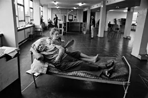 On Set Prints: The cast of Coronation Street on set. Arthur Leslie takes a nap while Doris
