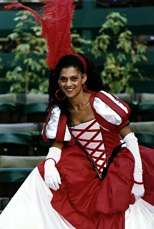 00135 Prints: Cathy Tyson actress Who stars in THE TAMING OF THE SHREW at air theatre in regents park